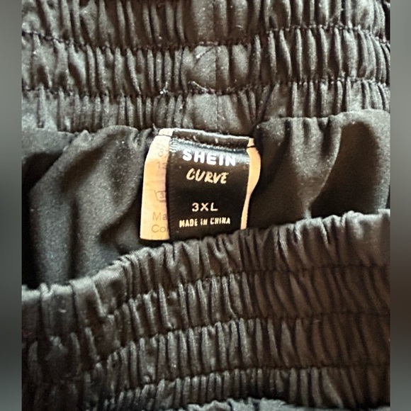 3X - Shein Tulip Shorts - Picture 2 of 4